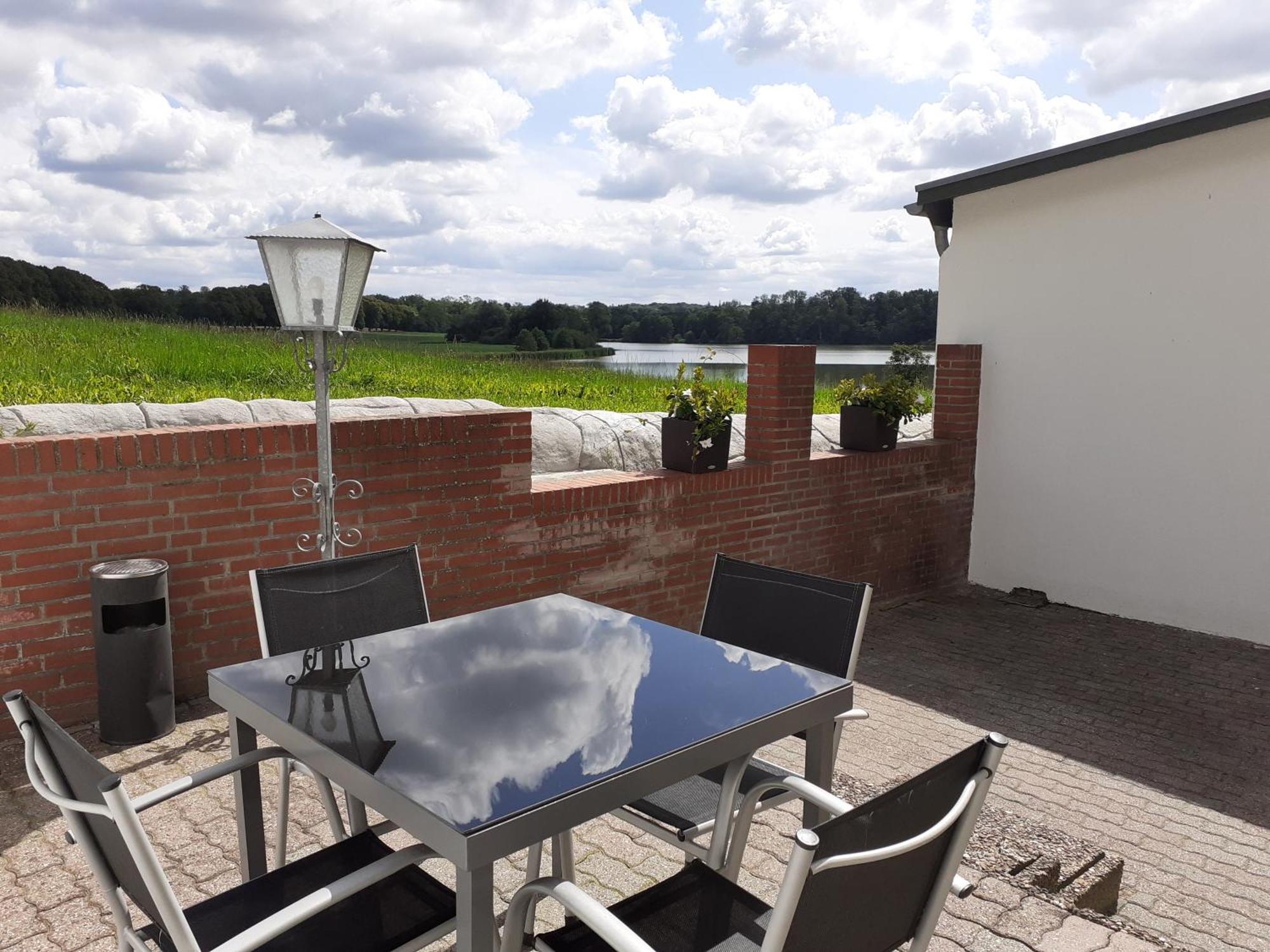 Erdgeschoss-Appartement Mit Seeterasse Ahrensbok 객실 사진